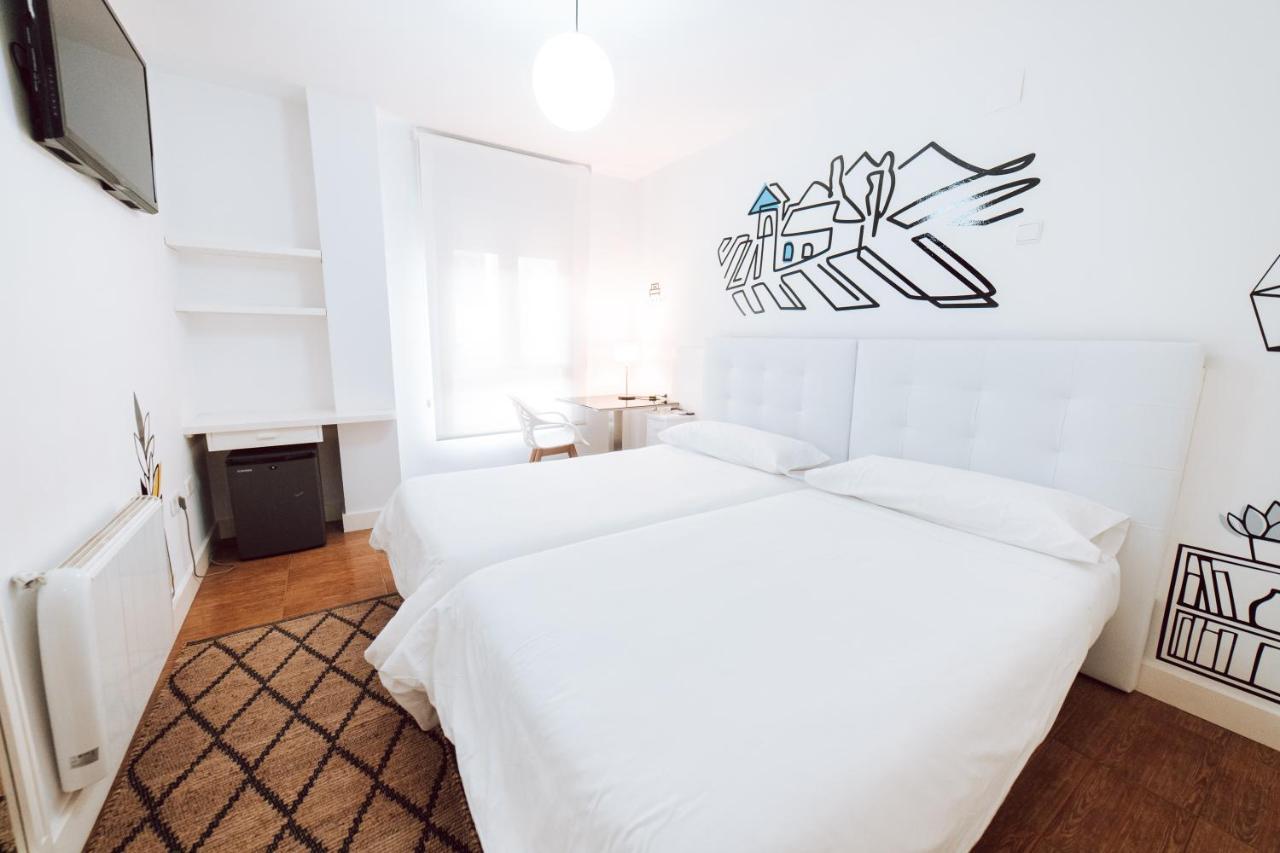 Hostal Misericordia Леон Экстерьер фото