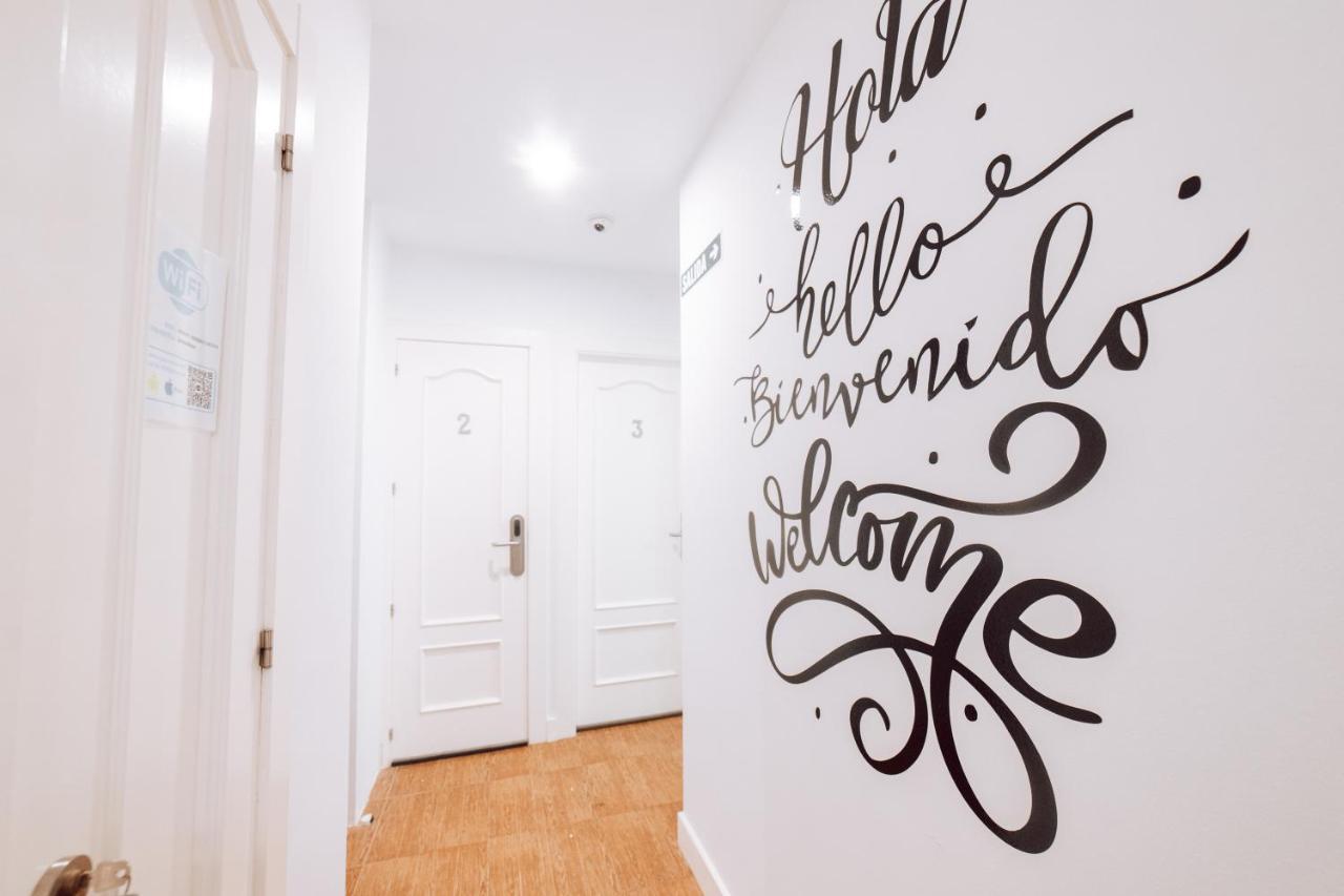 Hostal Misericordia Леон Экстерьер фото